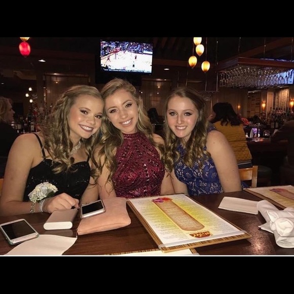 Formal Dress - Picture 1 of 7